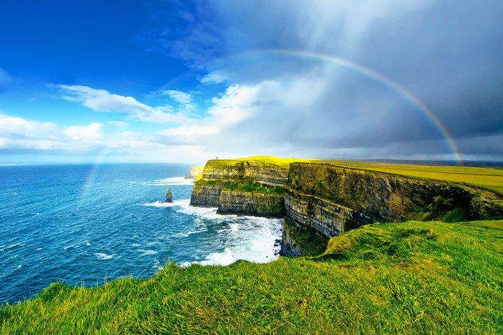 Arco iris sobre los Acantilados de Moher