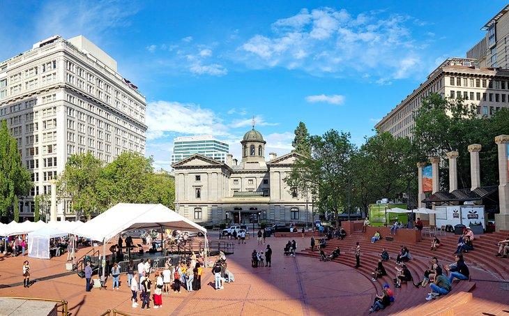 Pioneer Courthouse Square