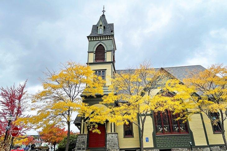 Crooked Tree Arts Center