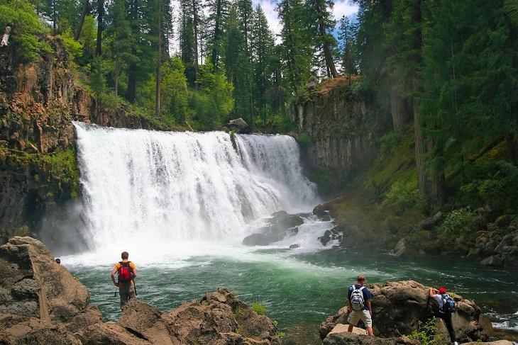 Cascadas Brandy Creek en el Área Recreativa Nacional Whiskeytown
