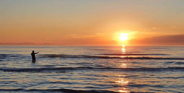Pêche au coucher de soleil sur Mustang Island