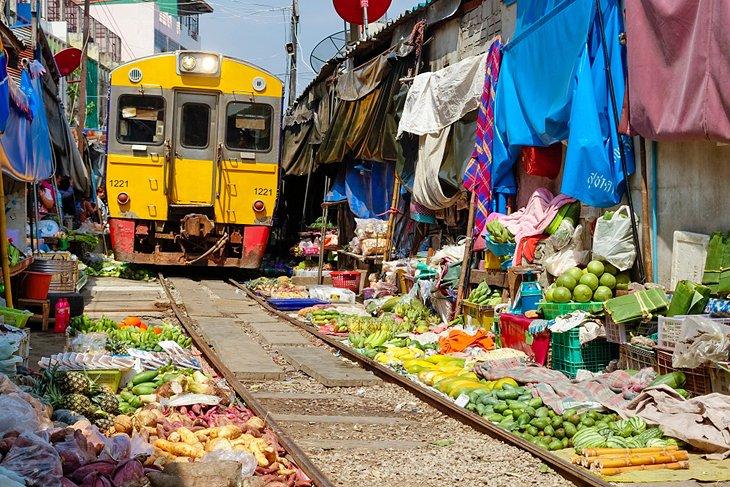 Zugmarkt in Bangkok