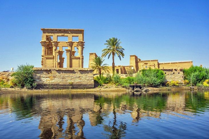 Tempel Philae am Ufer des Nils