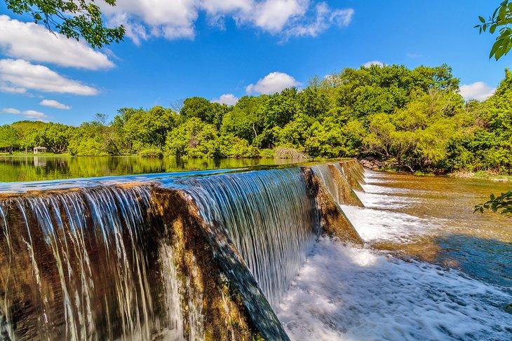 Cascades au parc Blue Hole