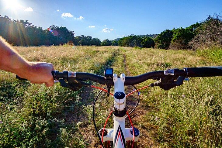 VTT dans le Colorado Bend State Park