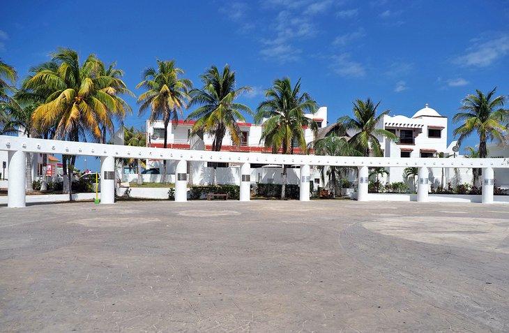 Place principale (Zocalo) à Isla Mujeres