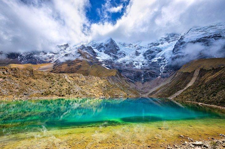 Lago Humantay en la excursión al Monte Salcantay