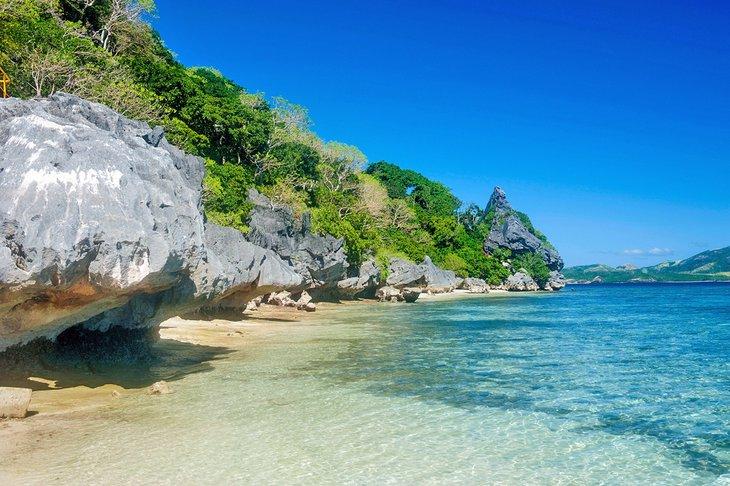 Fuera de las Cuevas Sawa-i-Lau, Islas Yasawa