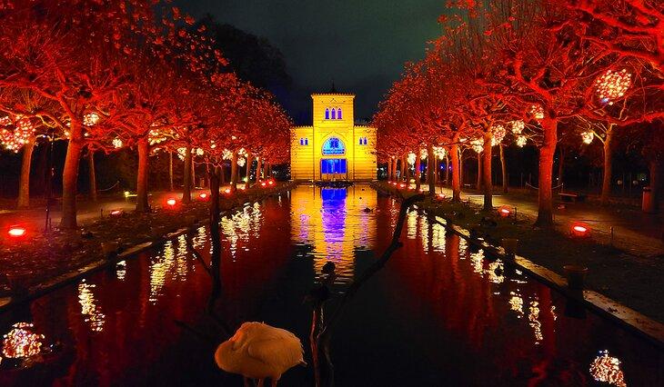 Noche en el Jardín Zoológico y Botánico Wilhelma