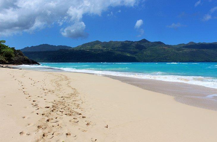 Playa en la parte trasera de Playa Rincón