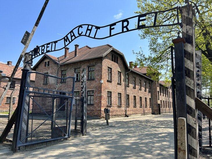 De Cracovia a Auschwitz: Maneras de Llegar