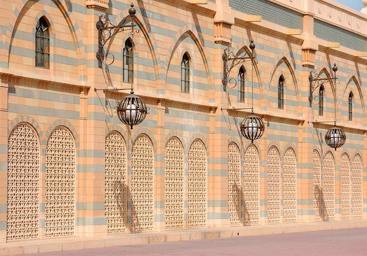 Touristenattraktionen und Orte zum Besuch in Sharjah