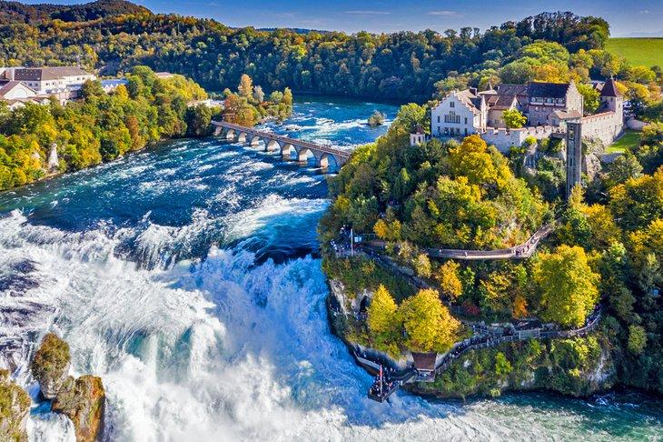 De Zurich aux chutes du Rhin : façons de s'y rendre