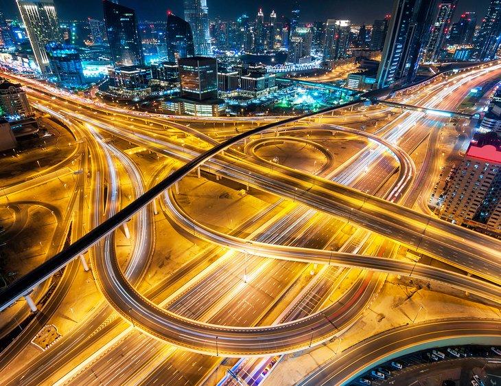 Desde Dubái a Abu Dabi: Formas de llegar