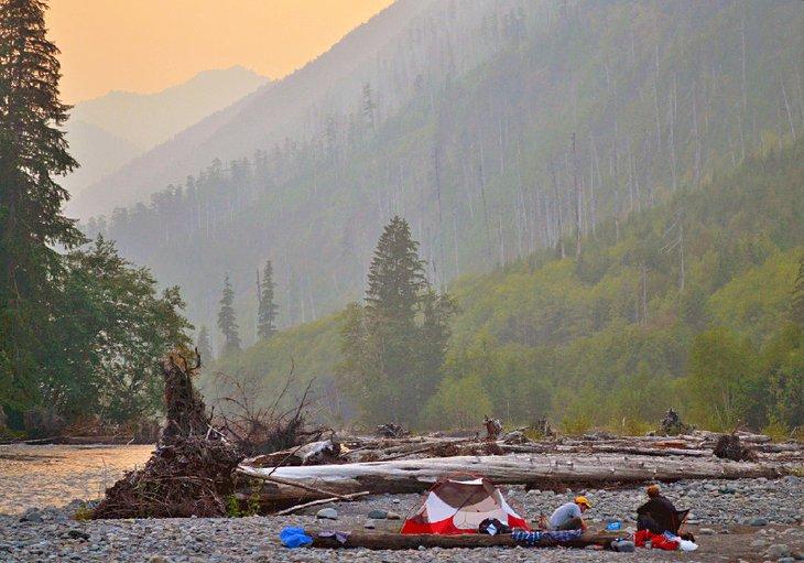 Camping für Anfänger: Ein umfassender Leitfaden zum Camping