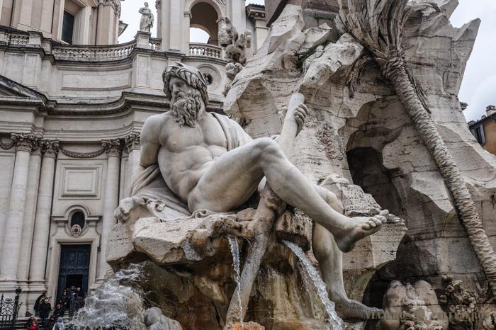 Detalles de la Fuente de los 4 ríos