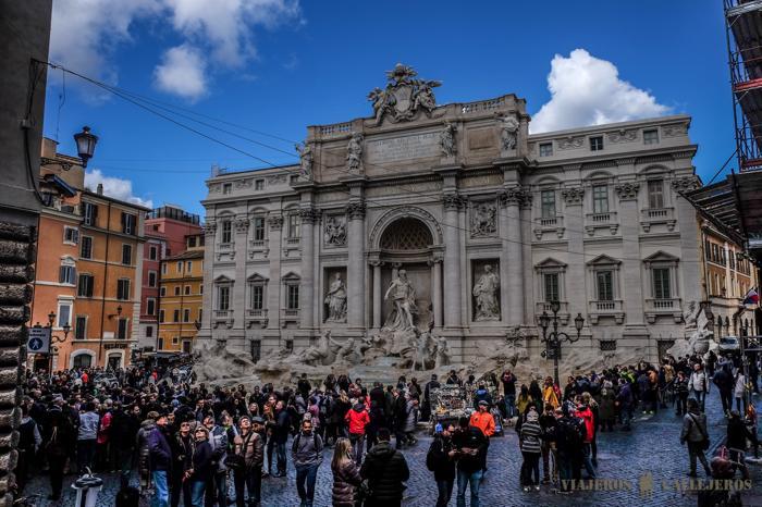 Panorámica de la Fontana di Trevi